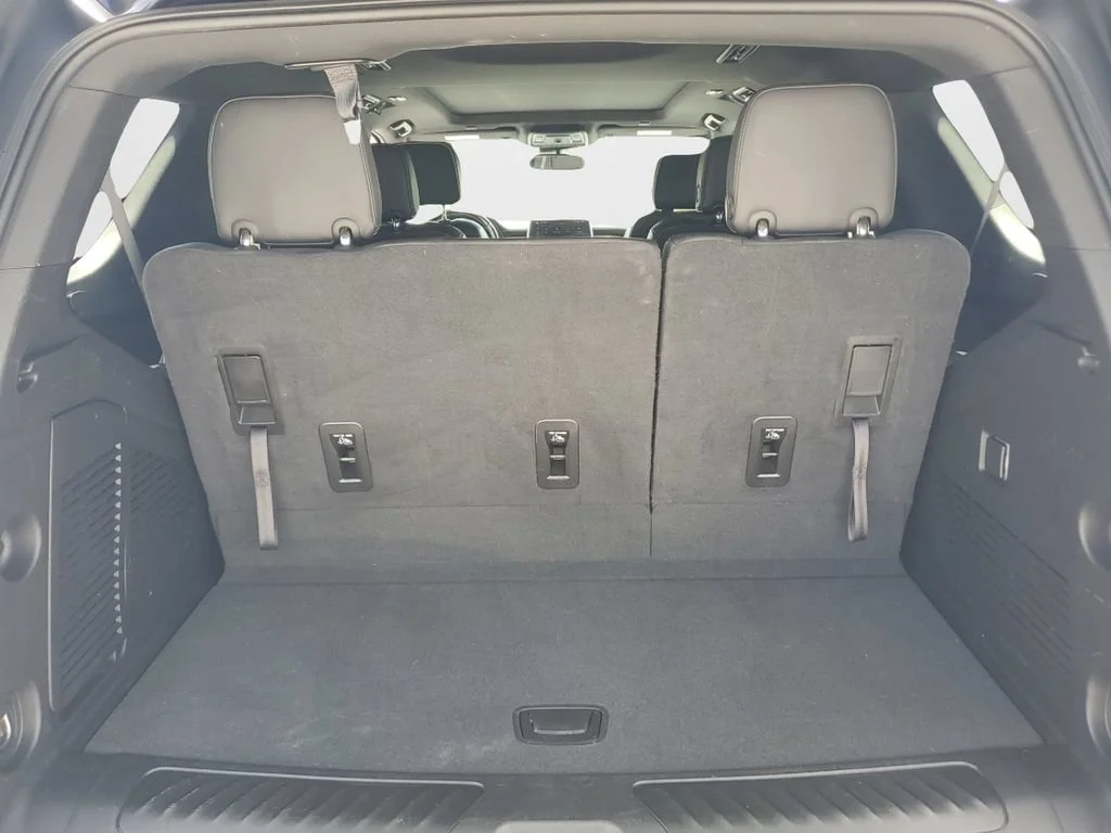 Used 2023 Titanium Rush Metallic GMC SLT image 9