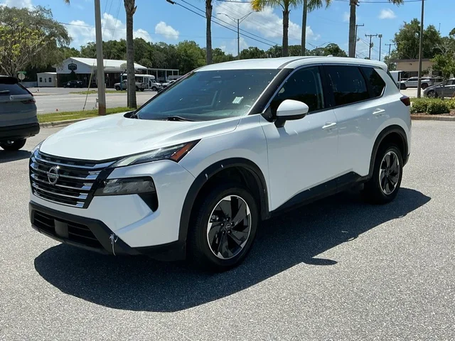 2024 Nissan Rogue SV