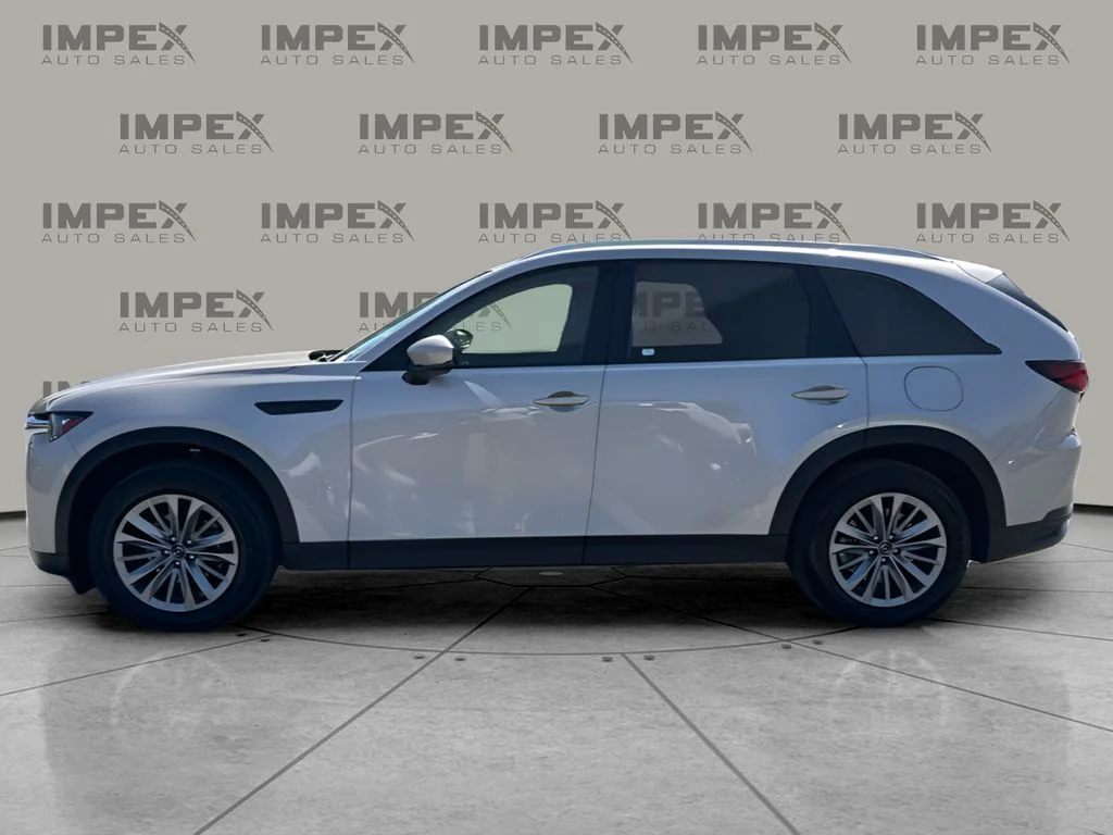 Used 2024 Silver Mazda 3.3 Turbo Preferred Plus image 2