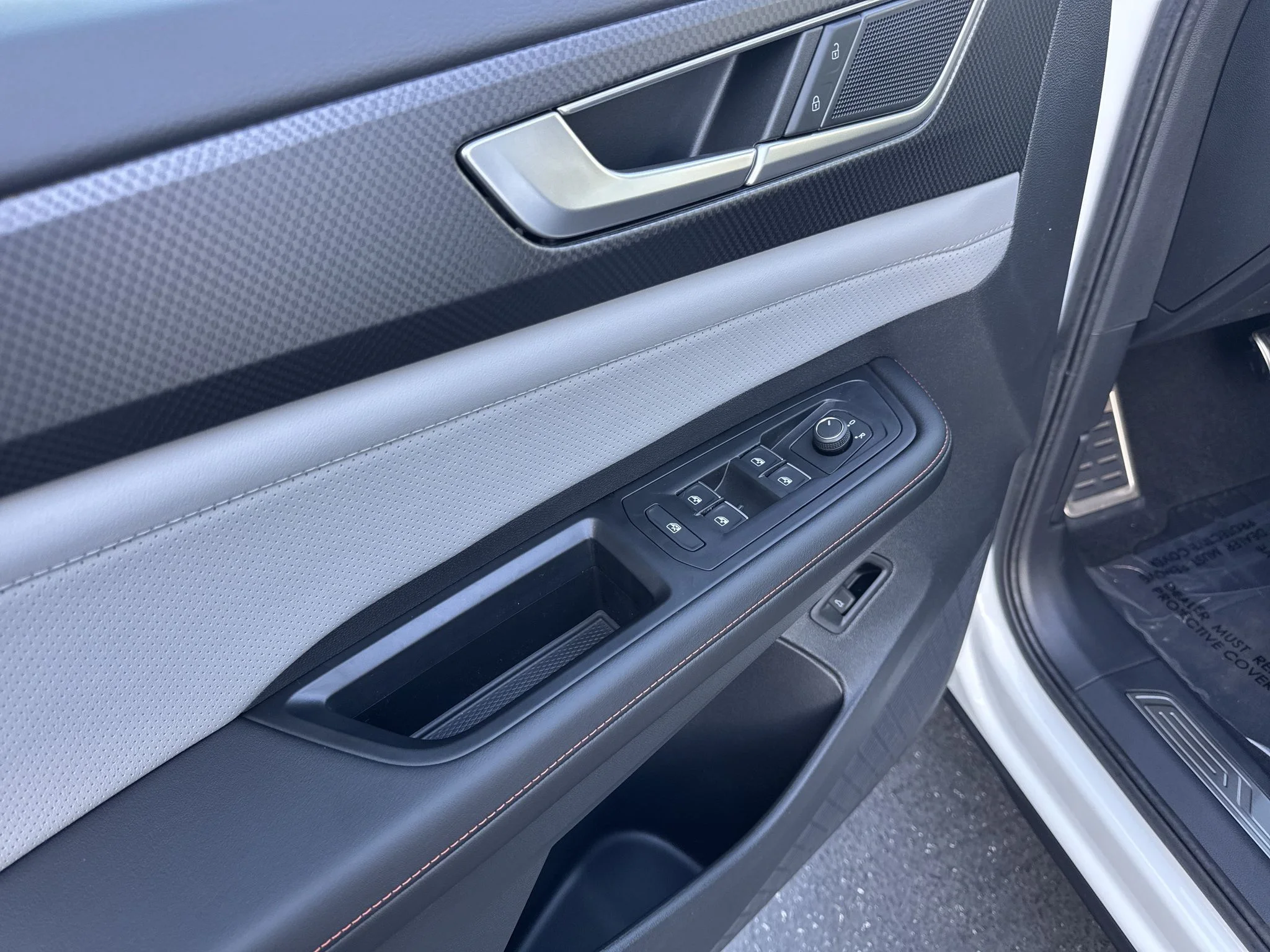 New 2026 Opal White Pearl Volkswagen 2.0T Peak Edition image 17