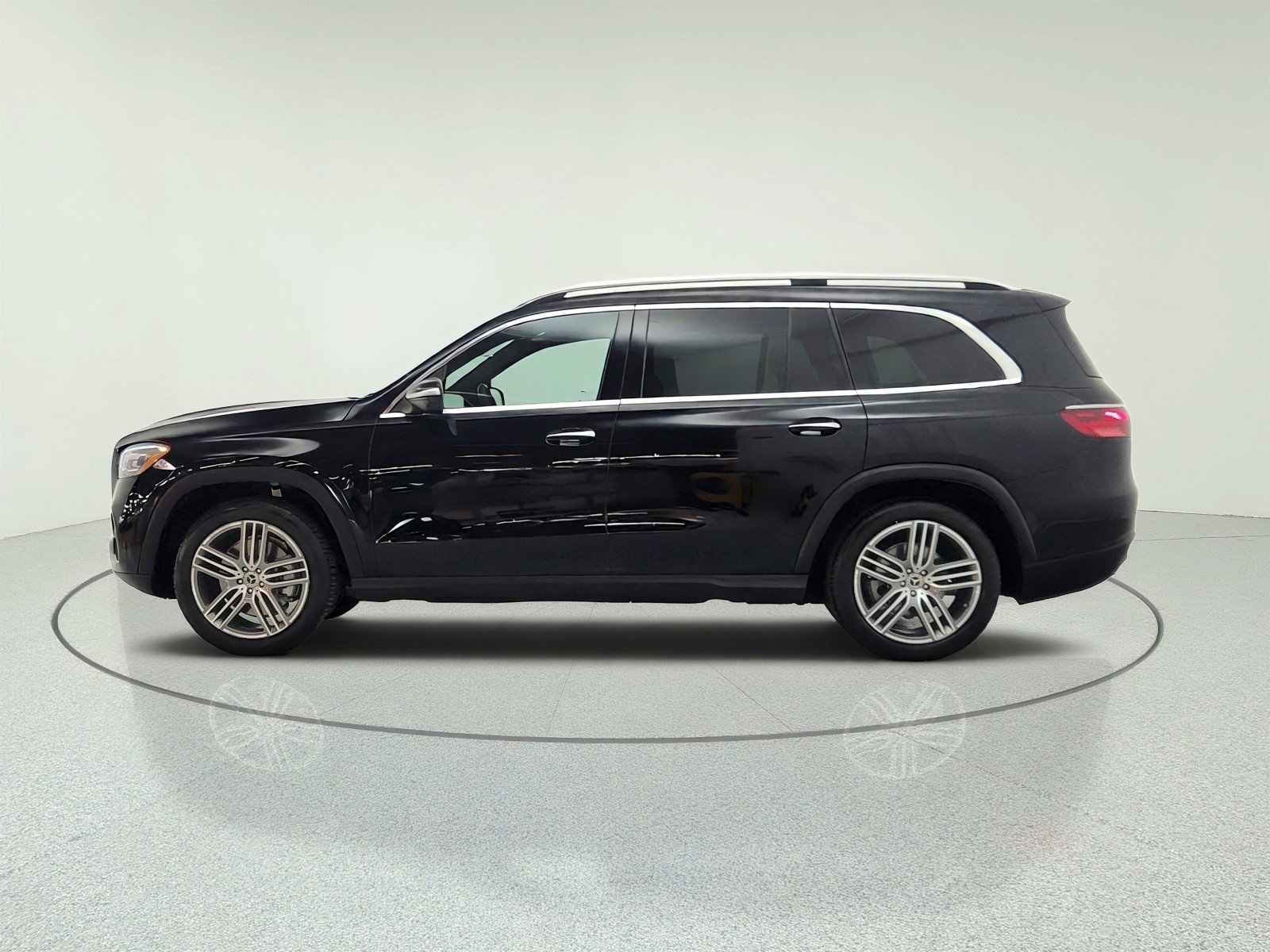 Certified Used 2026 Black Mercedes-Benz GLS 450 4MATIC® SUV image 8