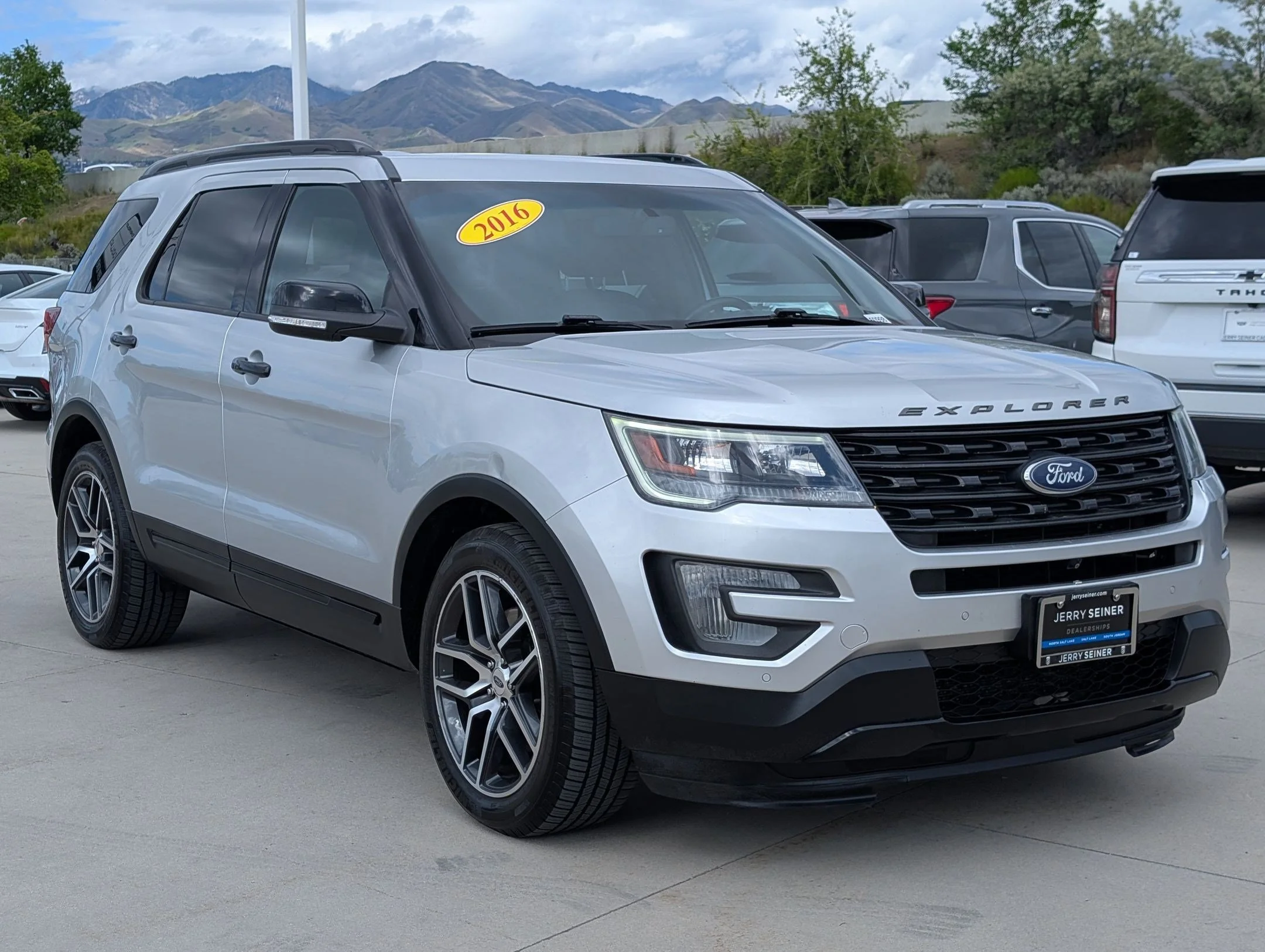 Used 2016 Ingot Silver Metallic Ford Sport image 7