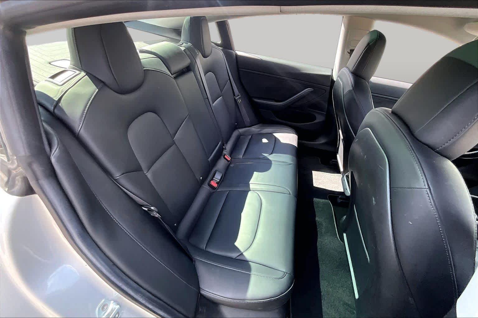 Used 2018 Midnight Silver Metallic Tesla Long Range Battery image 16