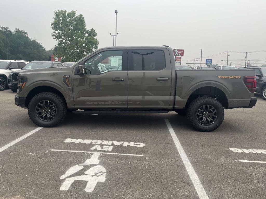 New 2026 Marsh Gray Ford Tremor image 10