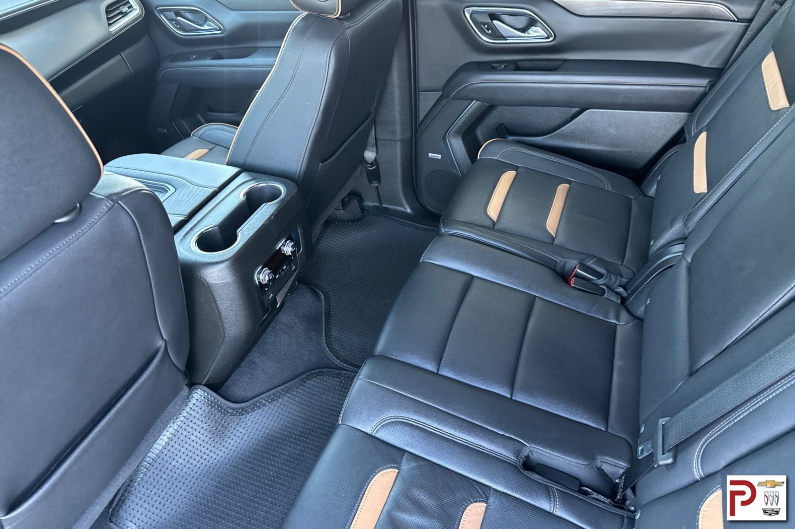 Used 2022 White GMC AT4 image 13