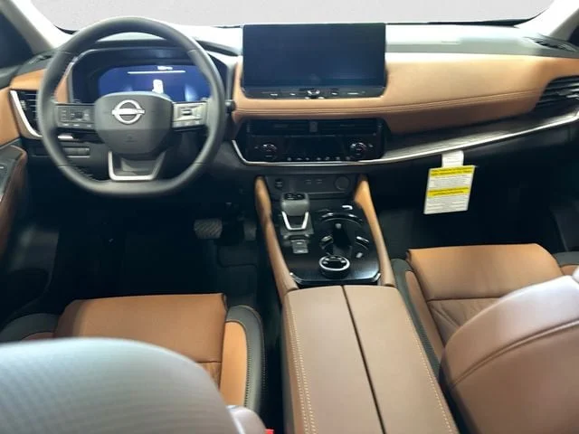 New 2026 Obsidian Green Nissan Platinum image 10