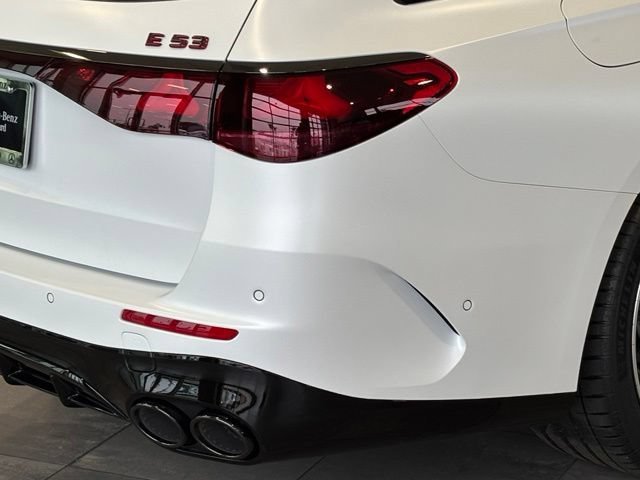 New 2026 MANUFAKTUR Moonlight White Magno Mercedes-Benz AMG® E 53 E 4MATIC+ Wagon image 48