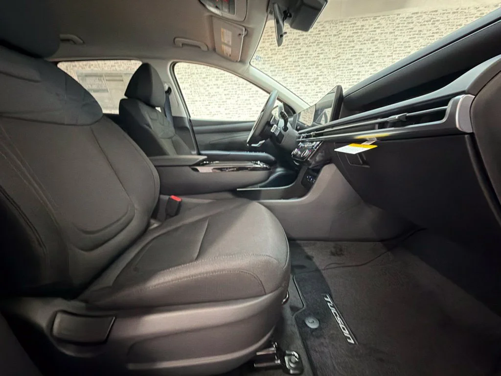 New 2026 Shimmering Silver Hyundai SEL image 12