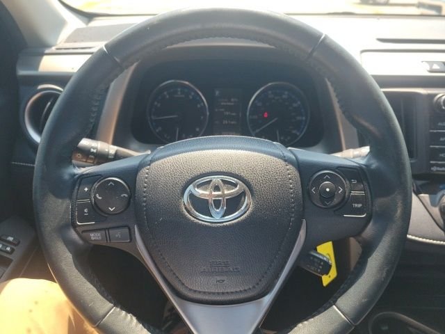 Used 2016 Magnetic Gray Metallic Toyota XLE image 13