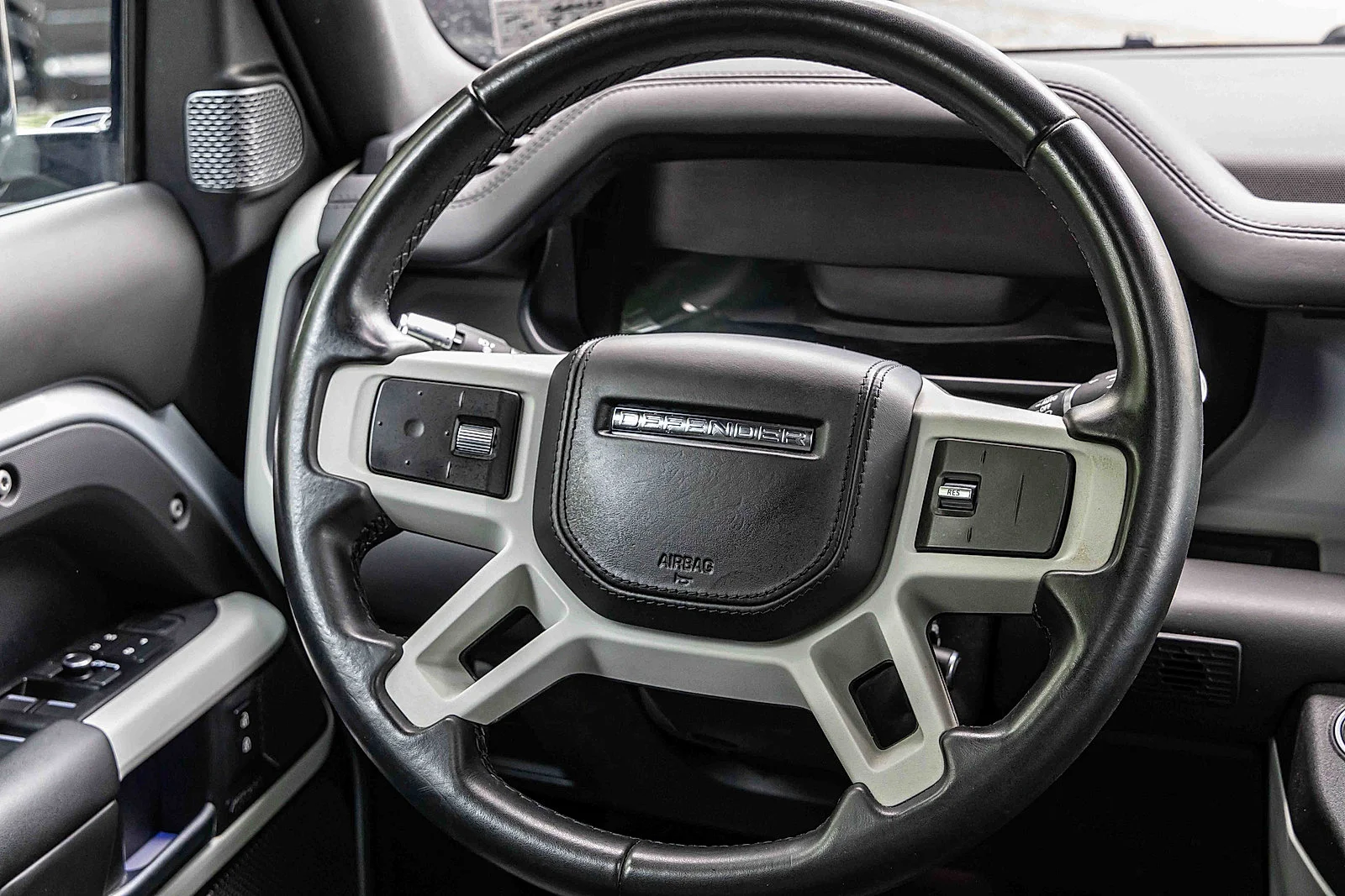2022 Land Rover Defender XS Edition - Photo 9