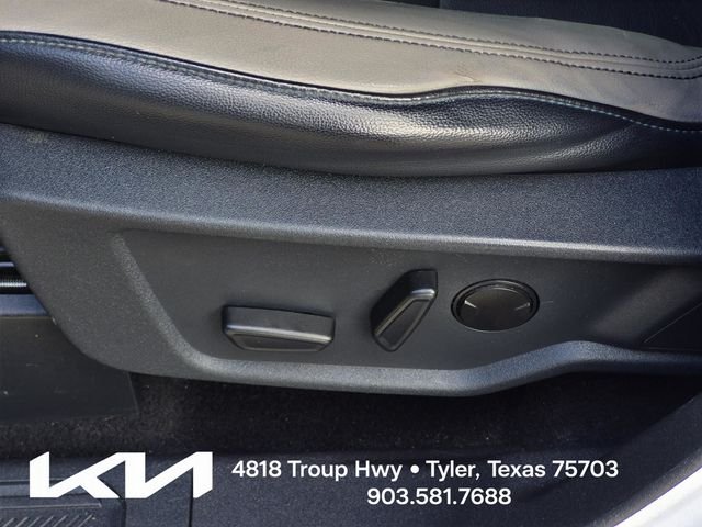 Used 2024 White Ford Wildtrak image 20