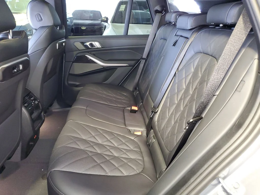 Used 2026 Gray BMW sDrive40i image 11