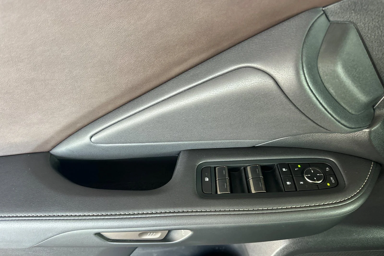 Certified Used 2025 CAVIAR Lexus 350 Premium image 8