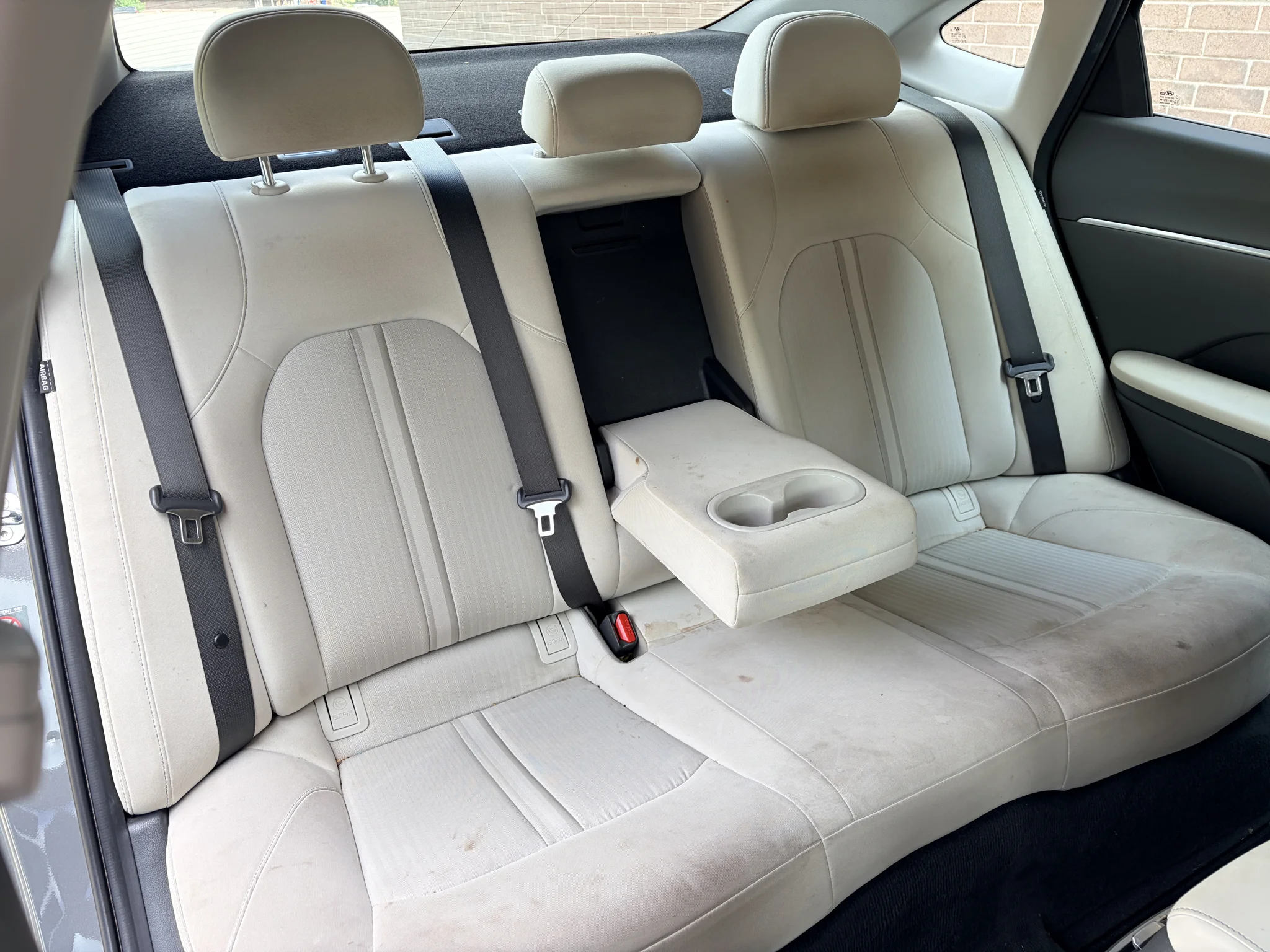 Used 2022 Hampton Gray Hyundai SEL image 19