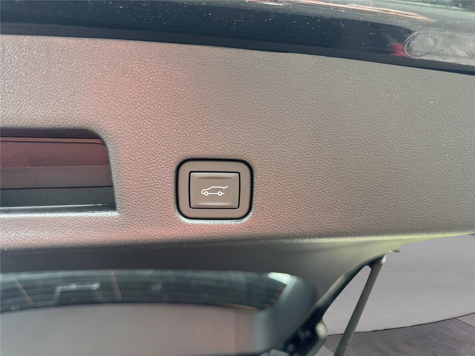 New 2026 Ebony Twilight Metallic GMC Elevation image 34