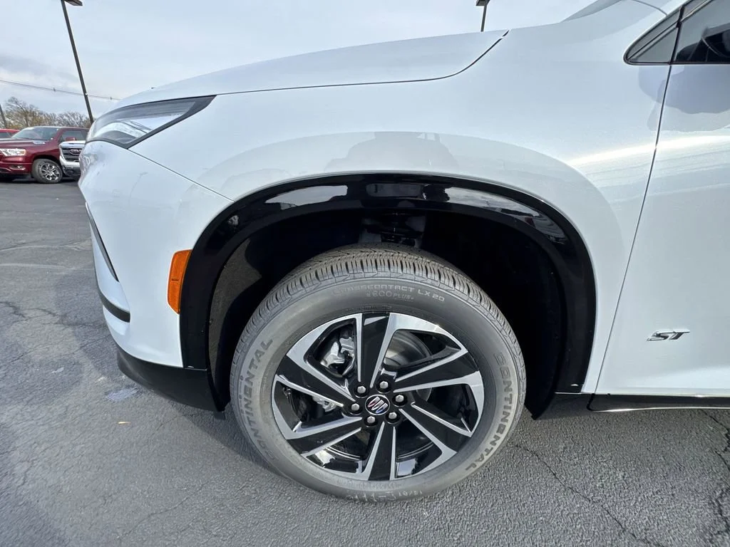 New 2026 Iridescent White Tricoat Buick Sport Touring image 10