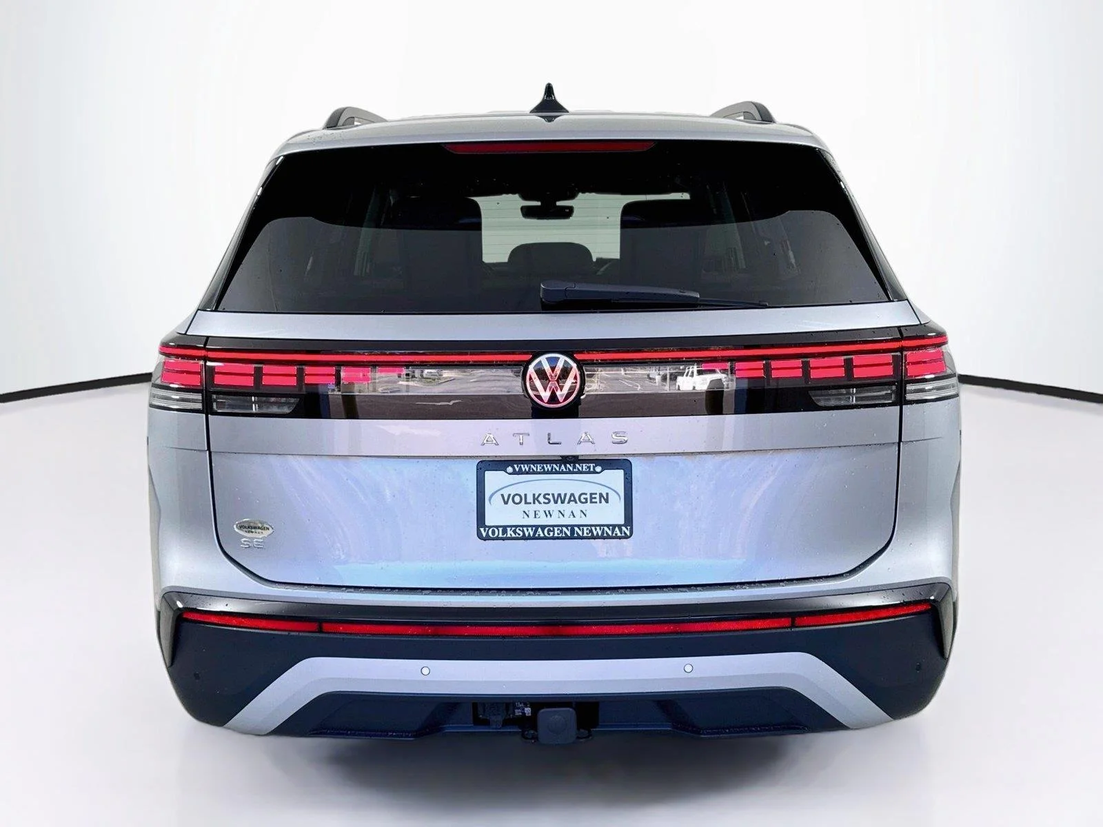 New 2027 Silver Mist Metallic Volkswagen SE w/Technology image 5