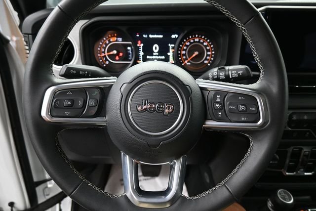 Used 2025 White Jeep Sahara image 26