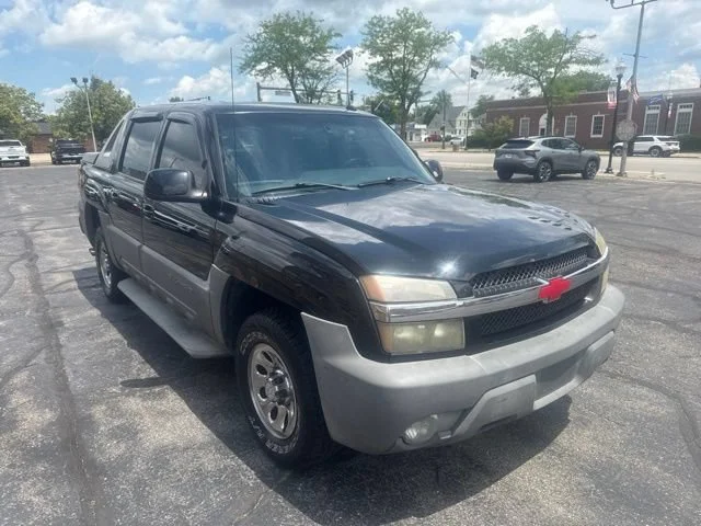 Used 2002 Chevrolet Avalanche Base with VIN 3GNEK13T52G329990 for sale in Bryan, OH