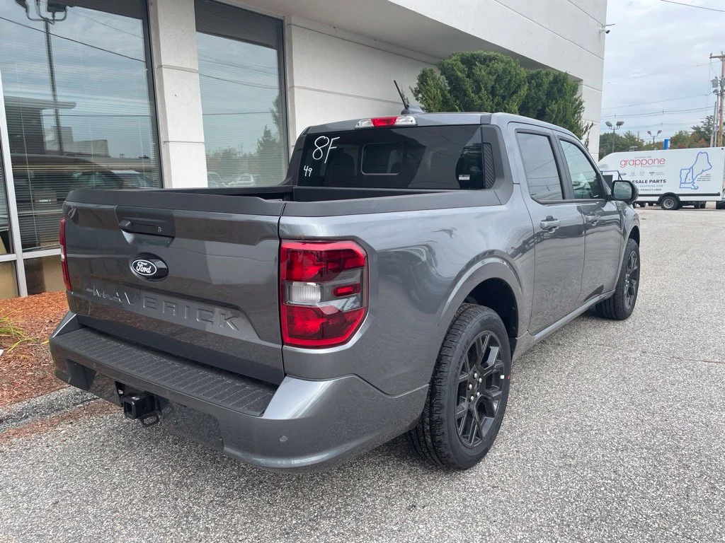 New 2026 CARBONIZED GRAY Ford Lobo High image 7