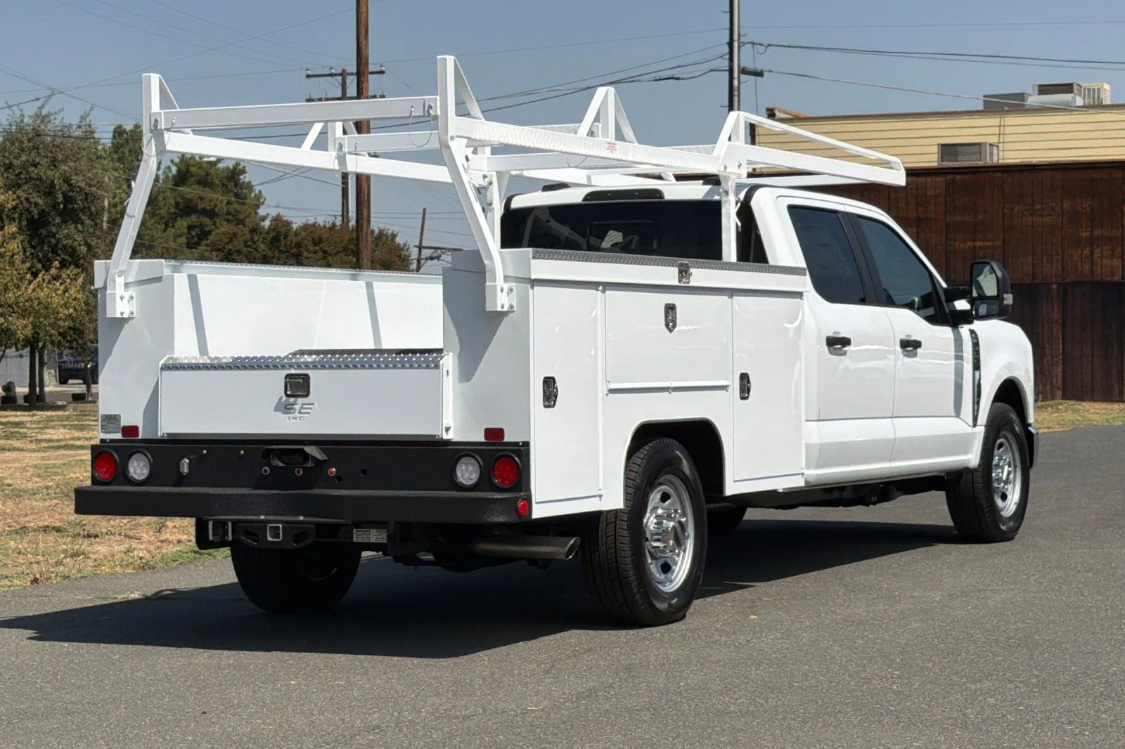 New 2026 Oxford White Ford F-350® XL image 4