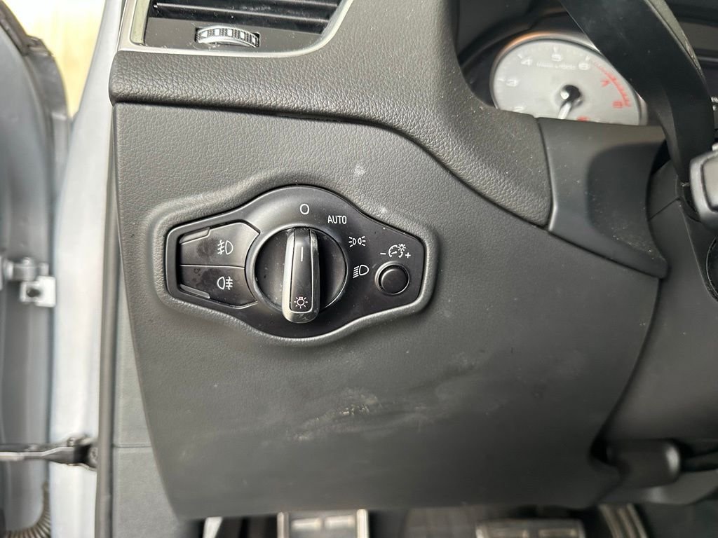 Used 2017  Audi 3.0T Prestige image 18