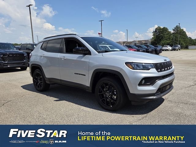 New 2026 Silver Zynith Metallic Clear-Coat Exterior Paint Jeep Latitude image 1