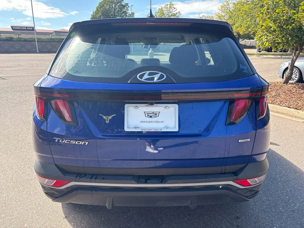 Used 2023 Blue Hyundai SE image 4