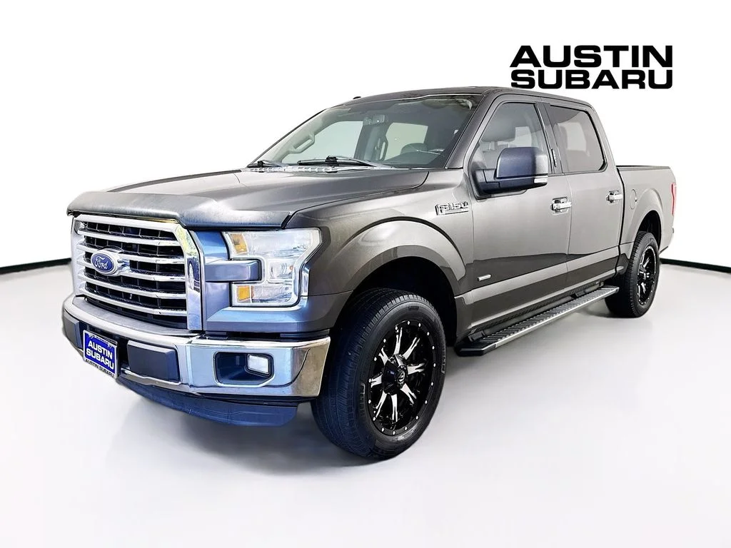 Used 2015 Gray Ford XLT image 3