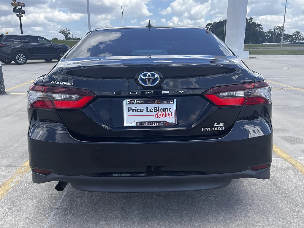 Used 2022 Midnight Black Metallic Toyota LE image 4