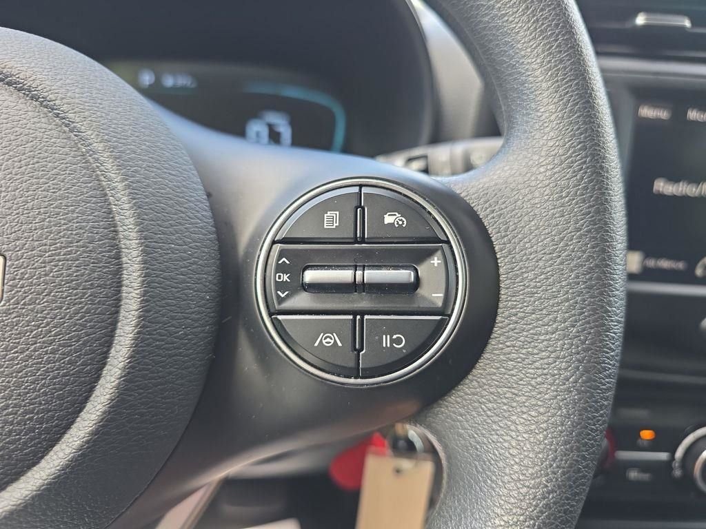 2025 Kia Soul LX - Photo 24
