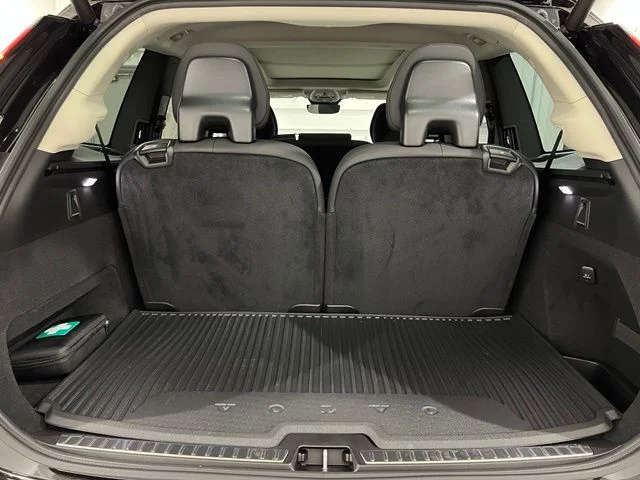 2026 Volvo XC90 Plus - Photo 23