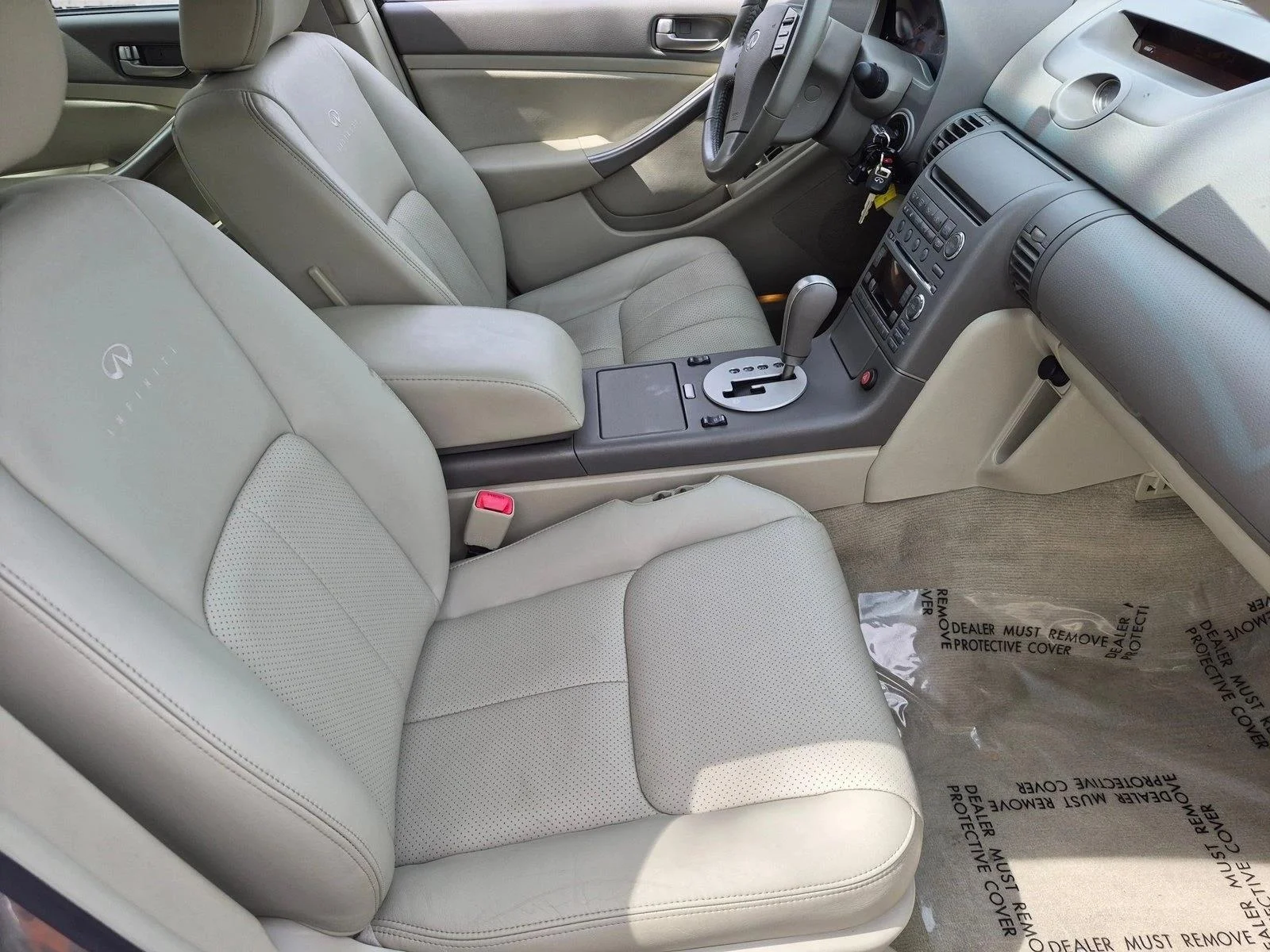 Used 2004 Gold INFINITI w/Leather image 19