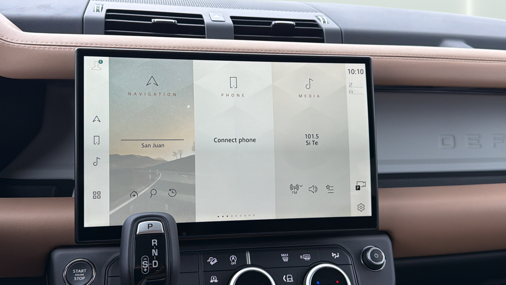 New 2026 Fuji White Land Rover S image 23
