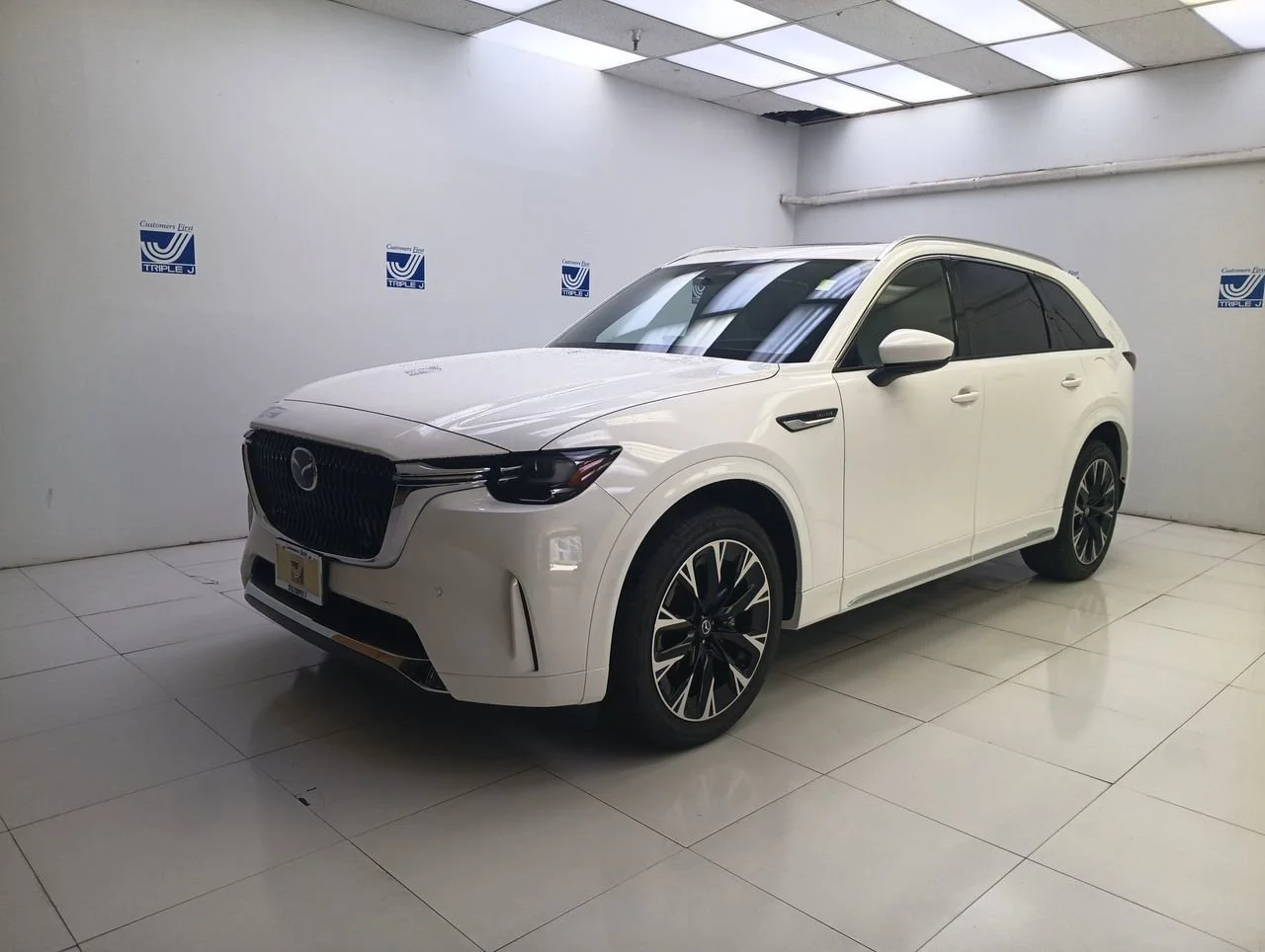 New 2026 ARCTIC WHITE Mazda S Premium Plus image 4