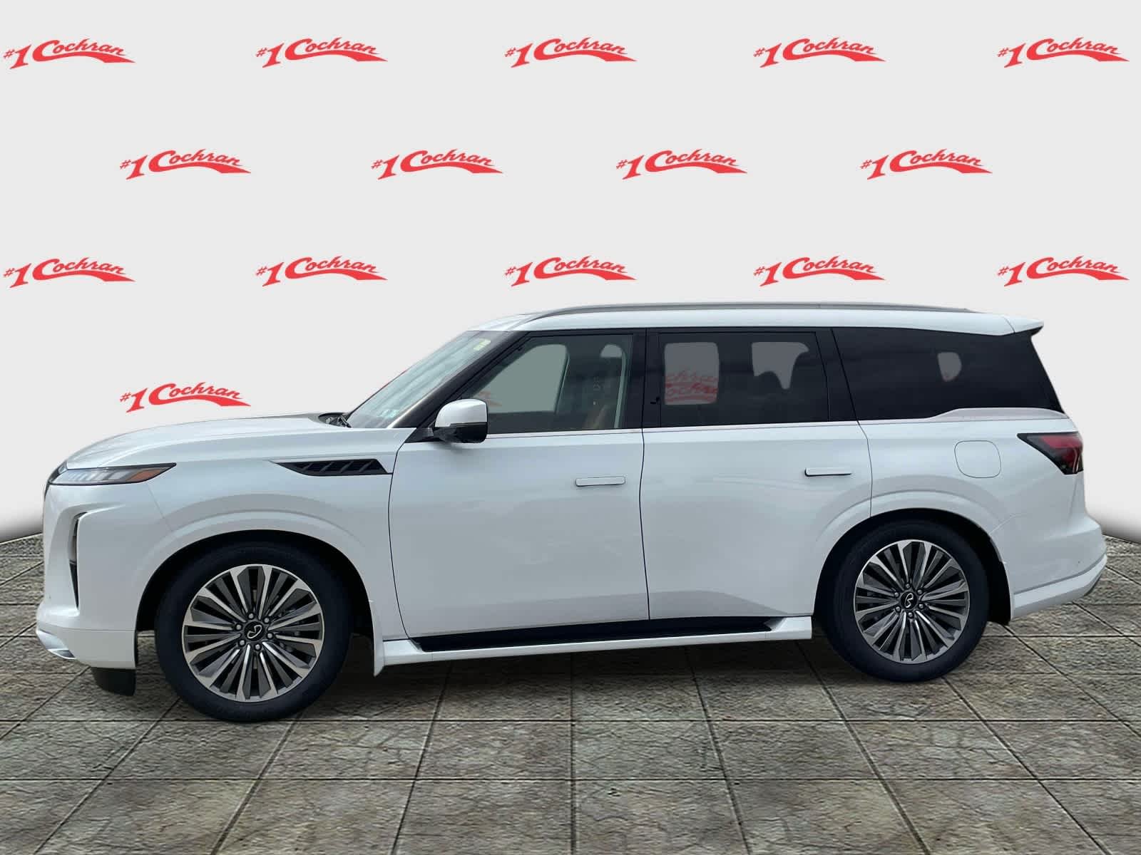 New 2026 Radiant White INFINITI LUXE image 10