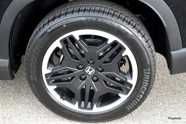 New 2026 Crystal Black Pearl Honda AWD Touring Blackout image 5