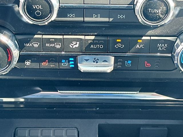 New 2026 Agate Black Metallic Ford Lariat image 21
