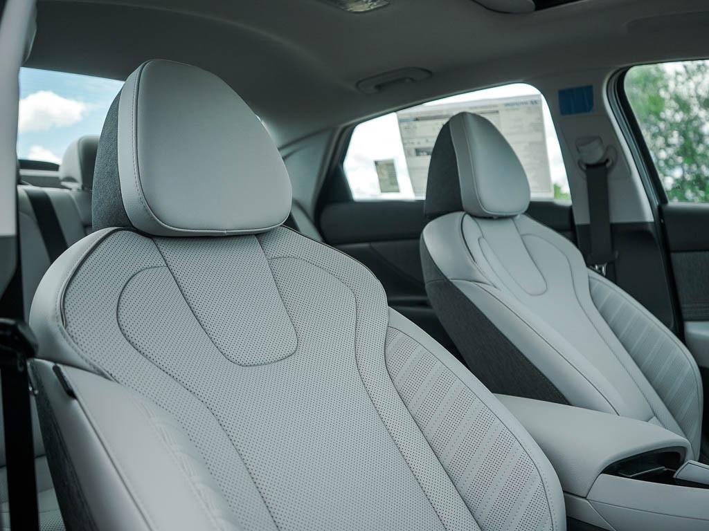 New 2026 Ecotronic Gray Hyundai Limited Sedan FWD image 34