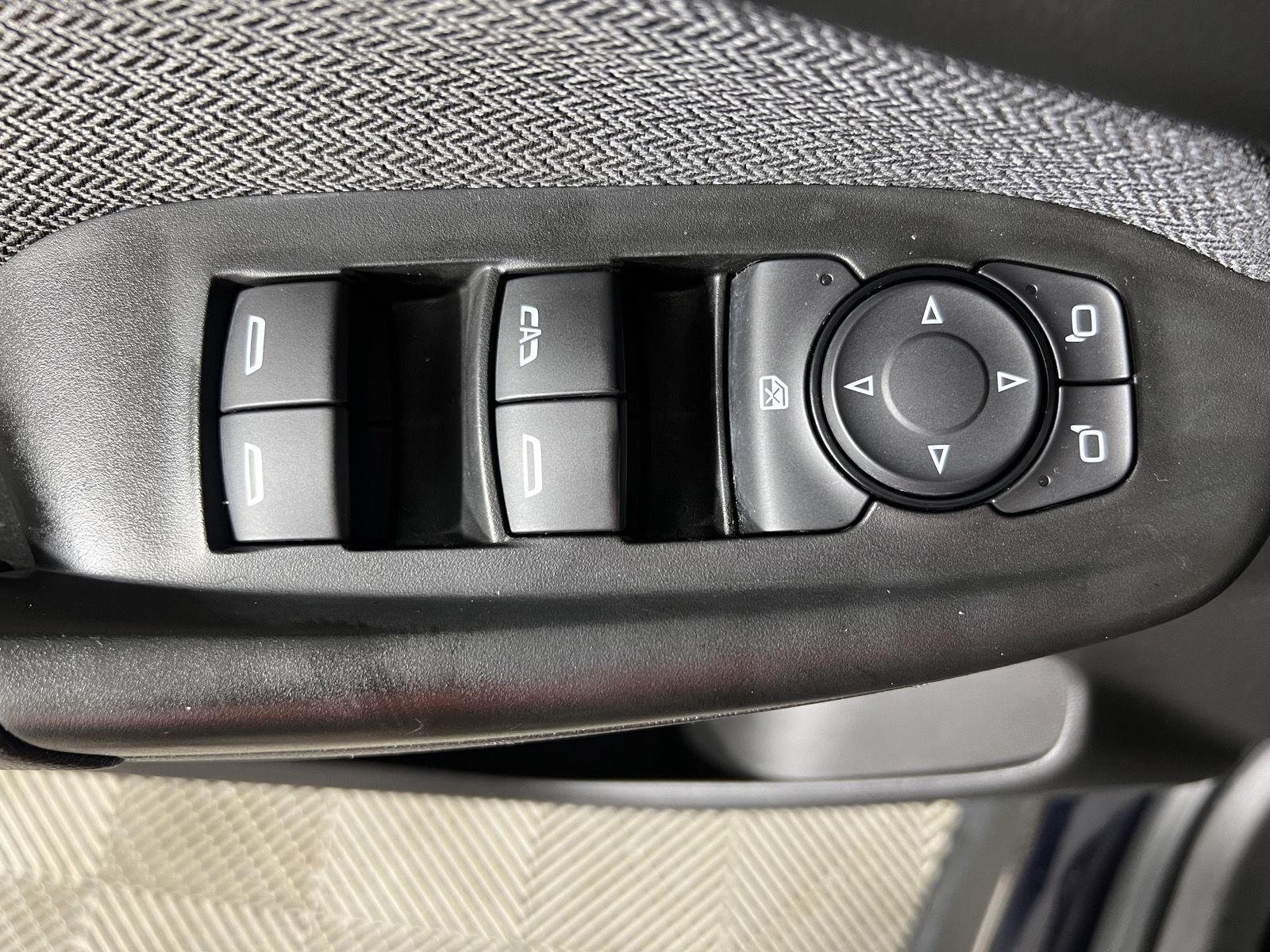 Used 2021 Midnight Blue Metallic Chevrolet LT image 33