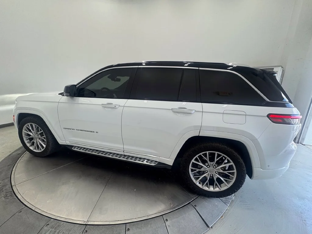 Used 2023 Bright White Clearcoat Jeep Summit image 40