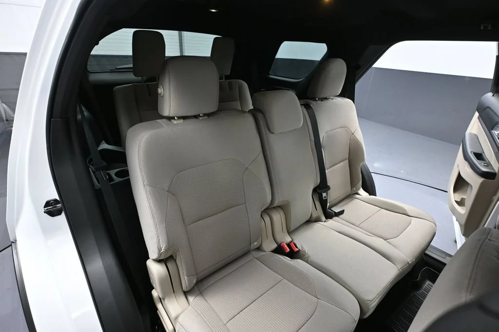 Used 2019 White Ford XLT image 35