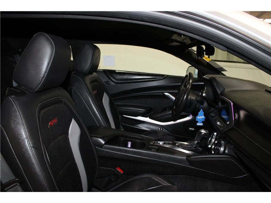 Used 2019 Silver Ice Metallic Chevrolet 2SS image 16