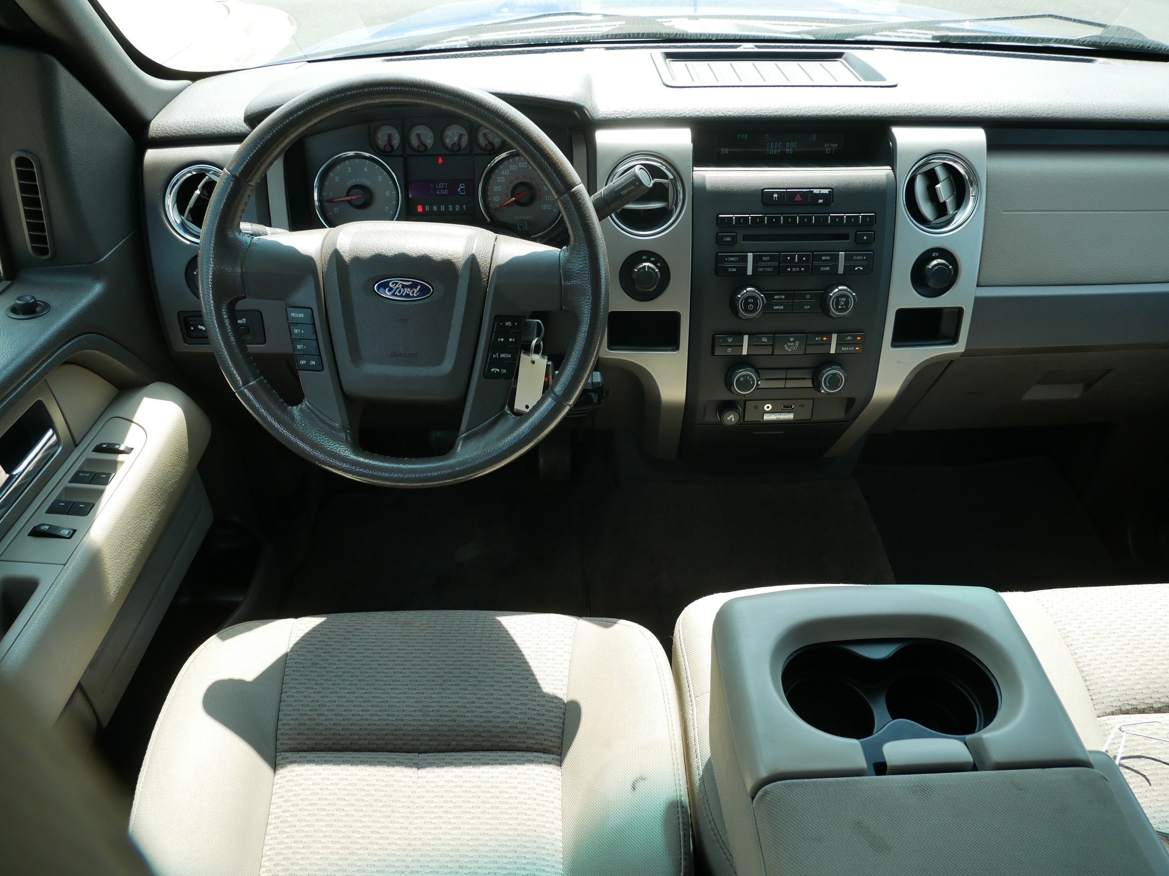 Used 2009 Blue Ford XLT image 13