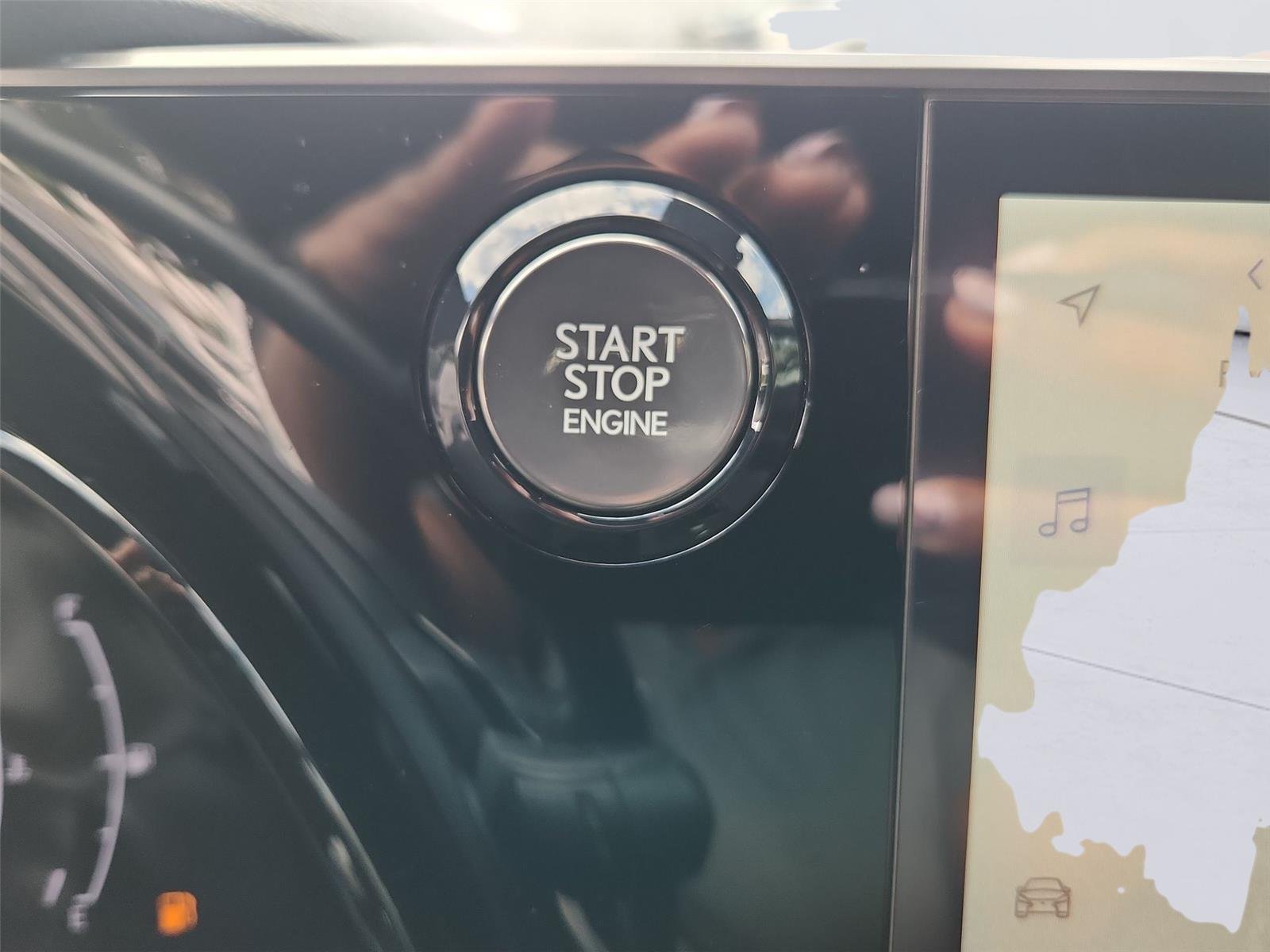 2023 Lexus RX 350 - Photo 17