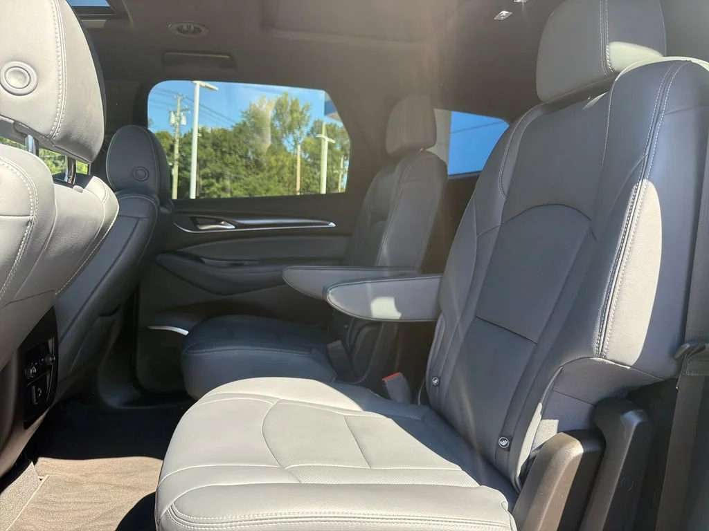 Certified Used 2022 Includes Pitch Dark Night lower exterior accent color.) Buick Essence image 56