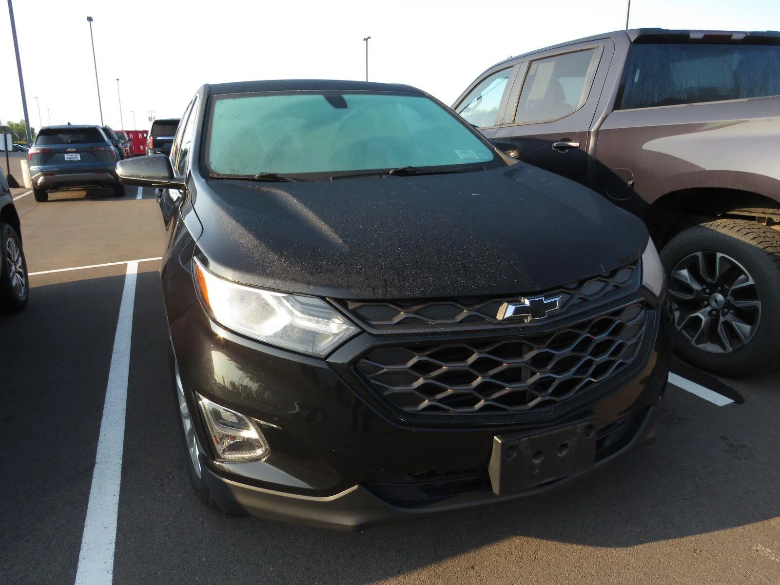 Used 2019 MOSAIC BLACK METALLIC Chevrolet LT image 3