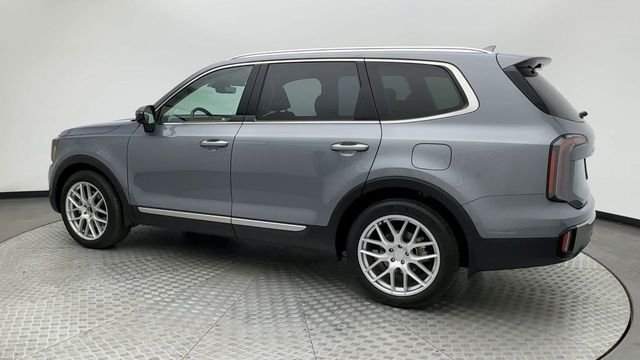 Used 2025 Silver Kia SX image 6