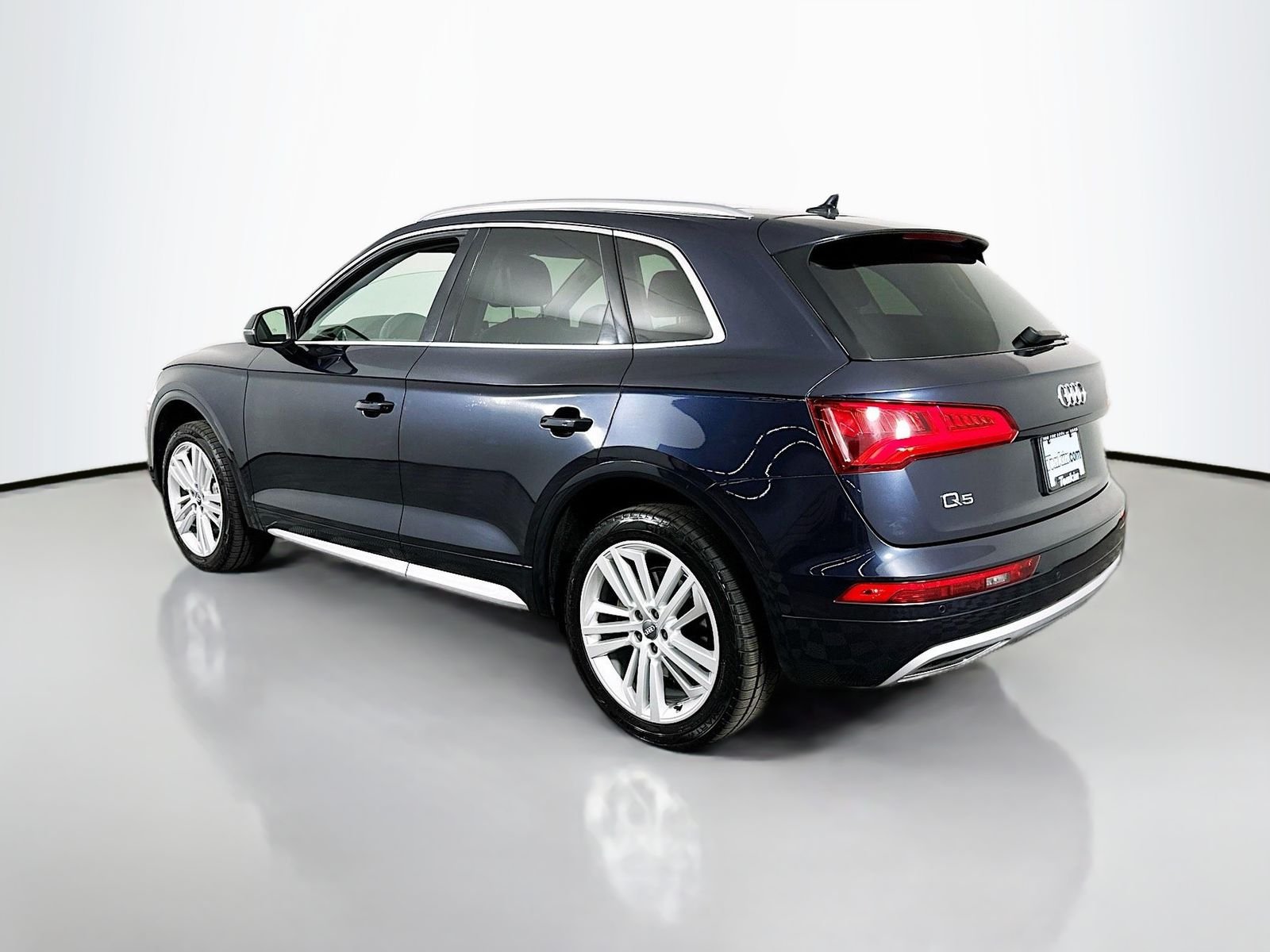 Used 2019 Moonlight Blue Audi 2.0T Premium Plus image 5