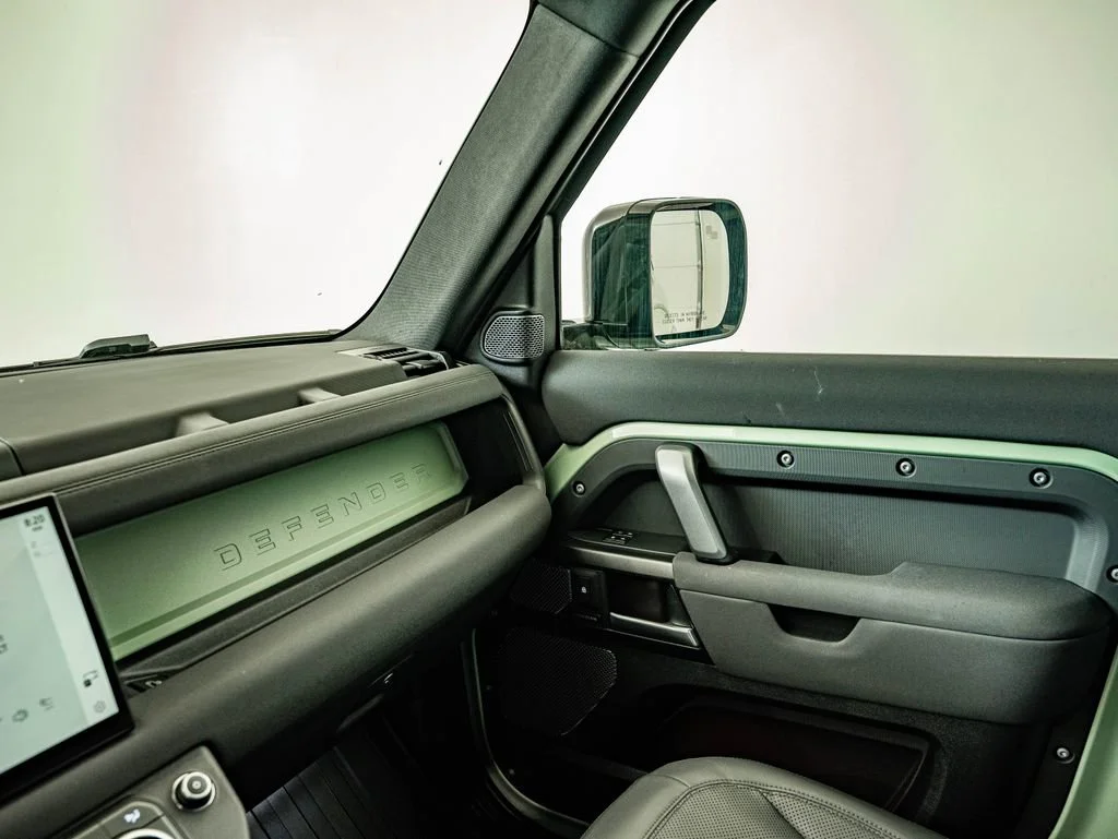 2023 Land Rover Defender 75th Edition - Photo 28